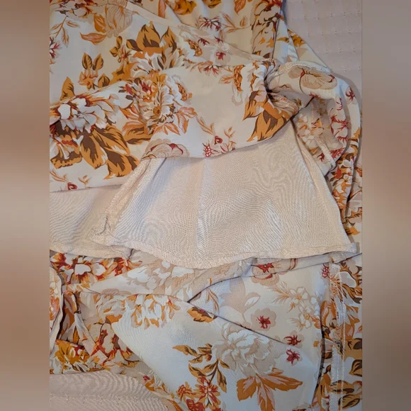 Petal & Pup Yelena Dress, Floral Maxi Open Back Women's Size 0 - Picture 13 of 15